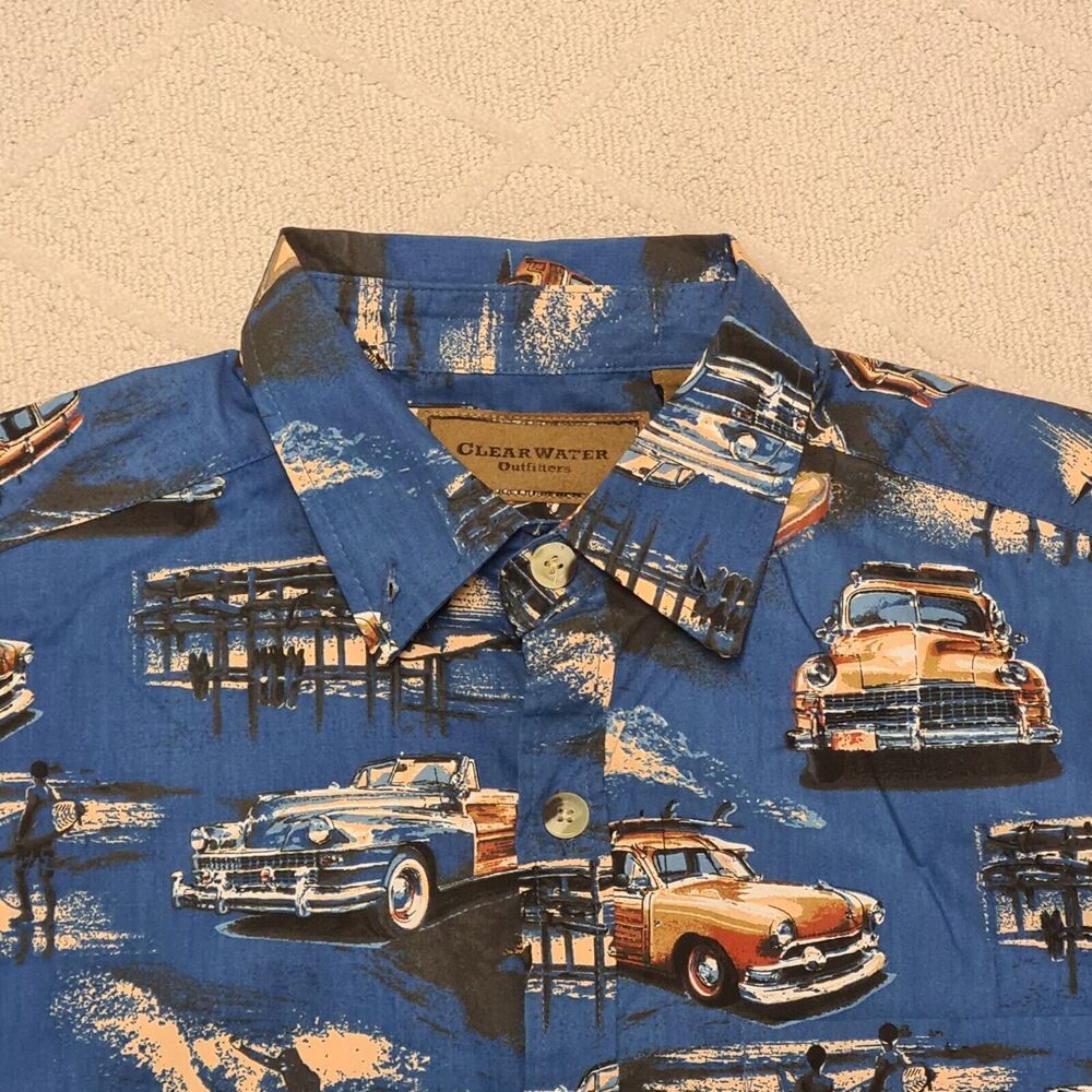 Clearwater Outfitters Hawaiian Shirt Men's MEDIUM Cars Beach Surf Short Sleeve